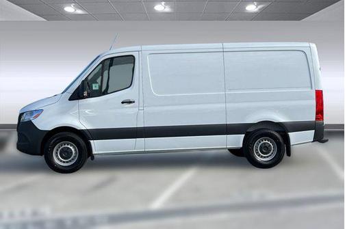 2025 Mercedes-Benz Sprinter 2500 Standard Roof