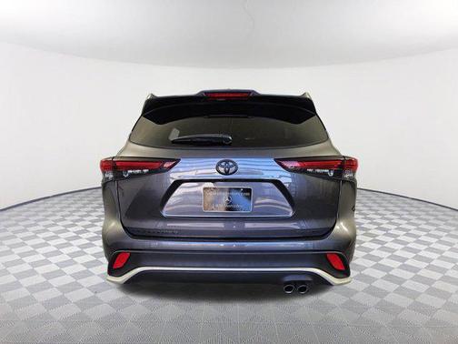 2024 Toyota Highlander XSE