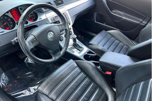 2008 Volkswagen Passat VR6 4Motion