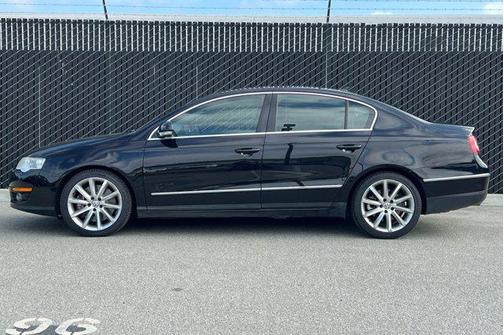2008 Volkswagen Passat VR6 4Motion