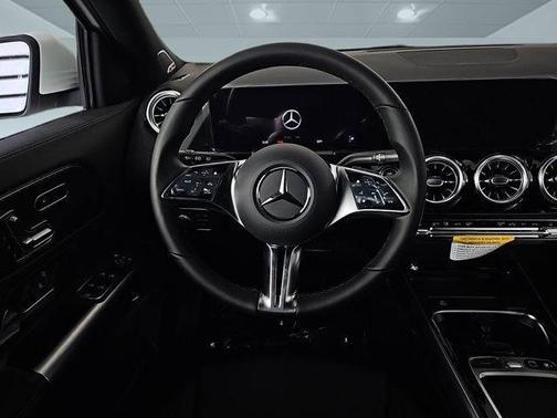 2025 Mercedes-Benz GLA 250 Base