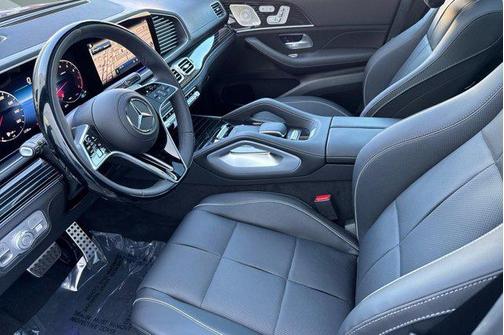 2026 Mercedes-Benz GLS 580 4MATIC