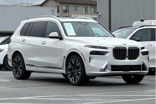 2023 BMW X7 xDrive40i