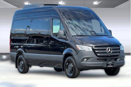 2025 Mercedes-Benz Sprinter 2500 Standard Roof