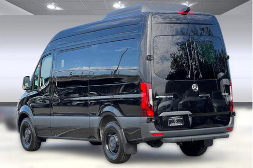 2025 Mercedes-Benz Sprinter 2500 Standard Roof