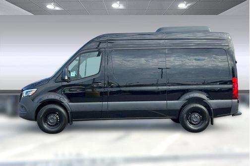 2025 Mercedes-Benz Sprinter 2500 Standard Roof