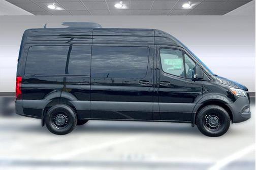 2025 Mercedes-Benz Sprinter 2500 Standard Roof