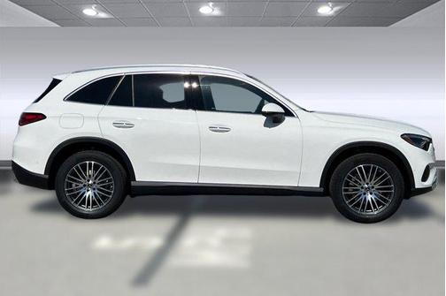 2026 Mercedes-Benz GLC 300 Base