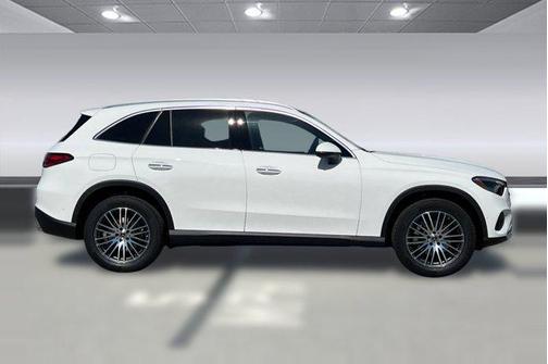 2026 Mercedes-Benz GLC 300 Base