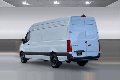 2026 Mercedes-Benz Sprinter 2500 High Roof