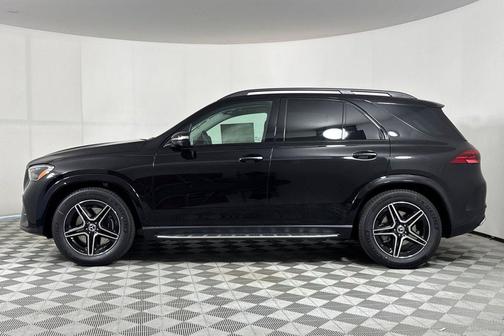 Obsidian Black Metallic 2026 Mercedes-Benz GLE 450 4MATIC
