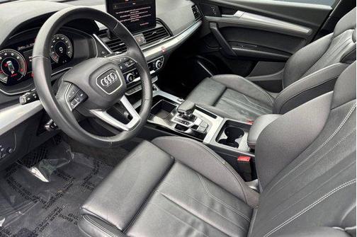 2025 Audi Q5 45 S line Premium