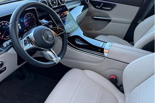 2025 Mercedes-Benz GLC 300 Base