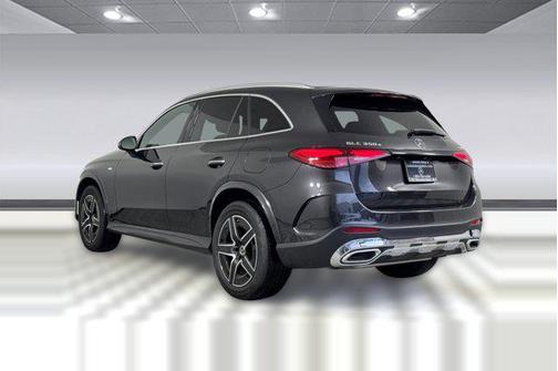 2025 Mercedes-Benz GLC 350e Base
