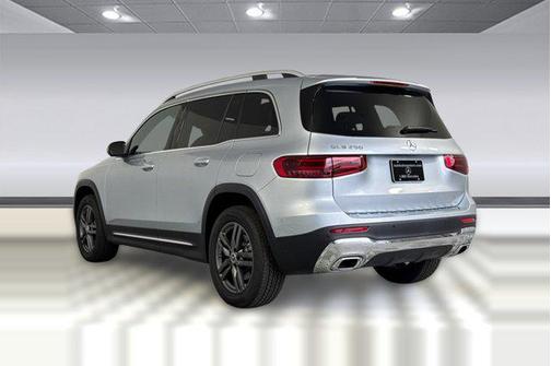 Cirrus Silver Metallic 2026 Mercedes-Benz GLB 250 Base