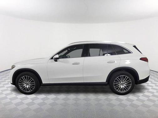 2025 Mercedes-Benz GLC 300 Base