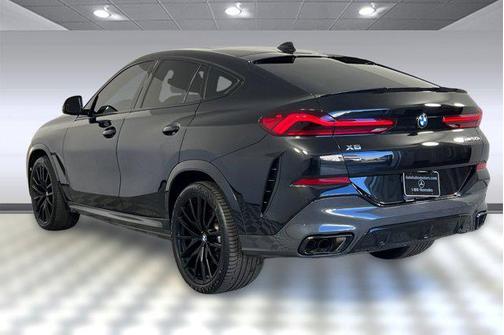 2023 BMW X6 M50i