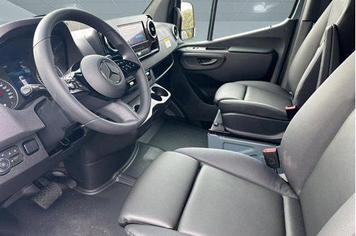 2026 Mercedes-Benz Sprinter 2500 Standard Roof