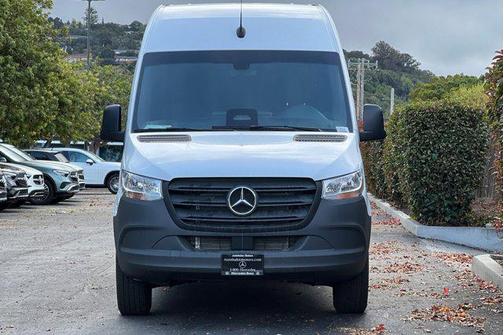 2025 Mercedes-Benz Sprinter 2500 Standard Roof