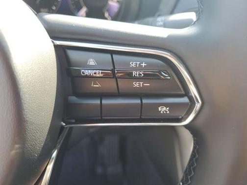 Zircon Sand Metallic 2026 Mazda CX-70 SC