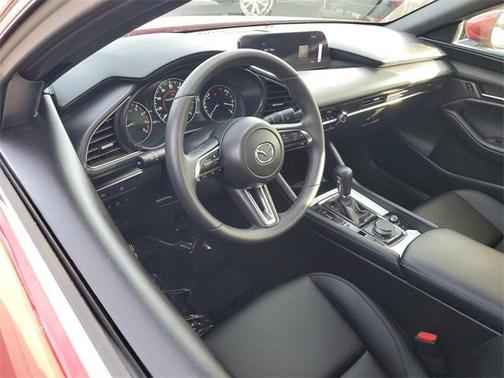 2025 Mazda Mazda3 FWD w/Preferred Package