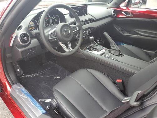 Soul Red Crystal Metallic 2026 Mazda MX-5 Miata GRAND TOURING