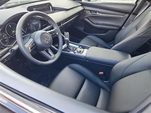 2025 Mazda Mazda3 FWD w/Preferred Package