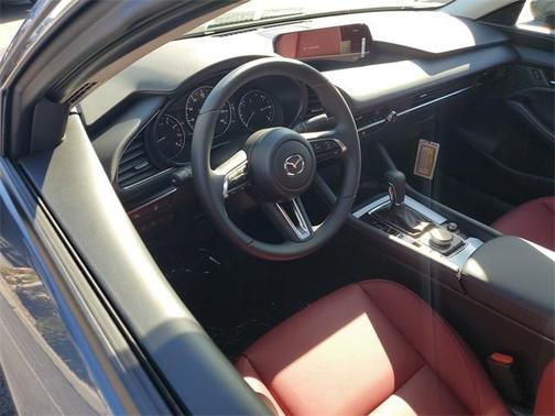 2026 Mazda Mazda3 2.5 S Carbon Edition