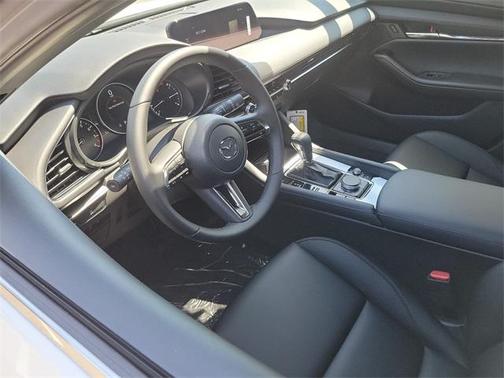 2025 Mazda Mazda3 FWD w/Preferred Package