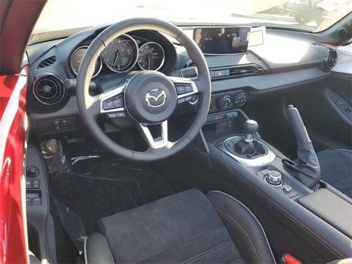 2025 Mazda MX-5 Miata Club