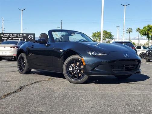 2025 Mazda MX-5 Miata Sport