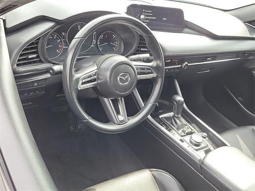 2022 Mazda Mazda3 FWD w/Premium Package