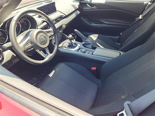 2025 Mazda MX-5 Miata Sport