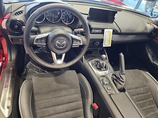2025 Mazda MX-5 Miata RF Club