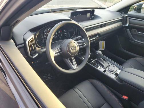 2026 Mazda CX-50 Premium