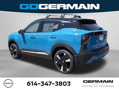 Arctic Ice Blue/Black 2026 Nissan Kicks SR