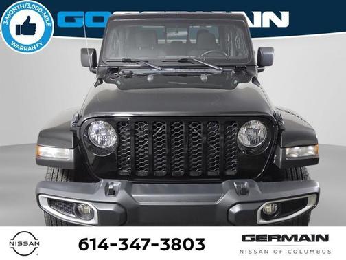Black Clearcoat 2021 Jeep Gladiator Sport S