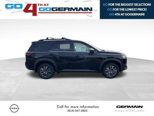 2025 Nissan Pathfinder SV