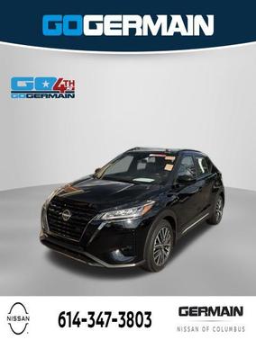 Super Black 2024 Nissan Kicks SR