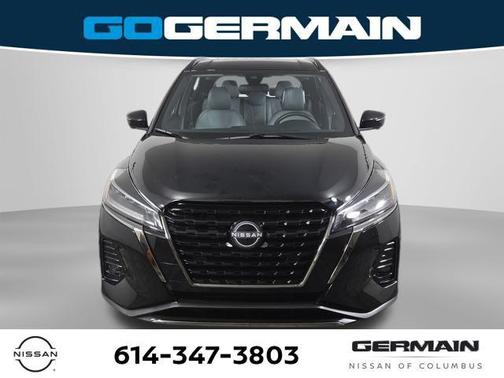 Super Black 2024 Nissan Kicks SR