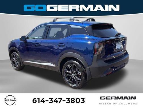 Deep Blue Pearl 2026 Nissan Kicks SR