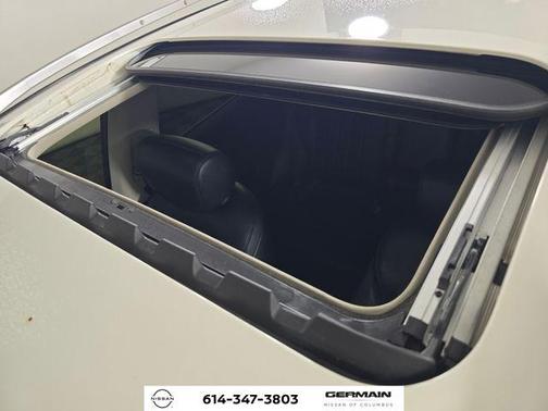 Majestic White 2017 INFINITI QX50 Base