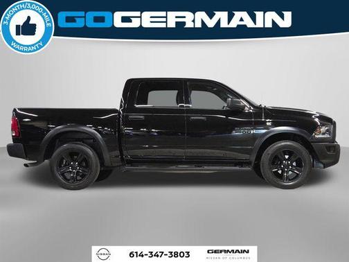 Diamond Black Crystal Pearlcoat 2022 RAM 1500 Classic Warlock