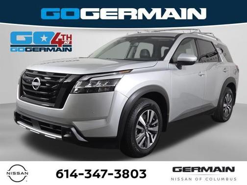 Brilliant Silver Metallic 2024 Nissan Pathfinder SL