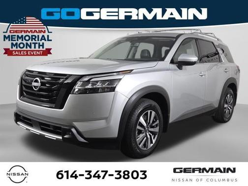 Brilliant Silver Metallic 2024 Nissan Pathfinder SL