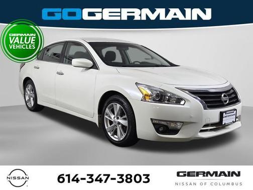 Pearl White 2015 Nissan Altima 2.5 SV