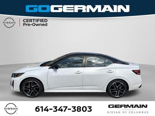 Aspen White Tricoat/Super Black 2024 Nissan Sentra SR