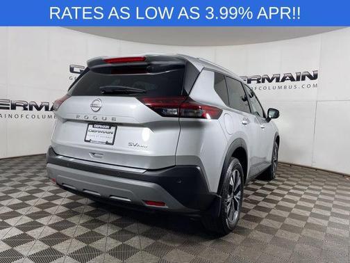 2022 Nissan Rogue SV