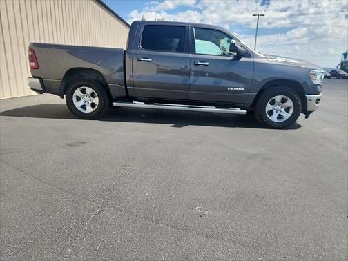 2020 RAM 1500 Big Horn Crew Cab 4x4 57' Box
