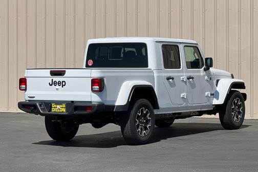 2025 Jeep Gladiator Sport
